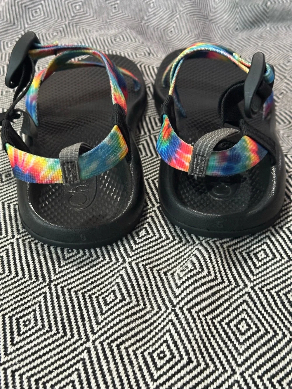 Chaco Kids Z/1 EcoTread Tie Dye Sandals Size 5 Rainbow Strappy